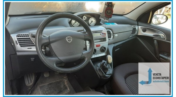 LANCIA YPSILON TI del 2009 parti usate e ricambi