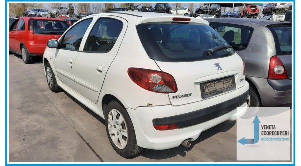 PEUGEOT 206 Plus  del 2012 parti usate e ricambi