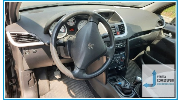 PEUGEOT 207  del 2009 parti usate e ricambi