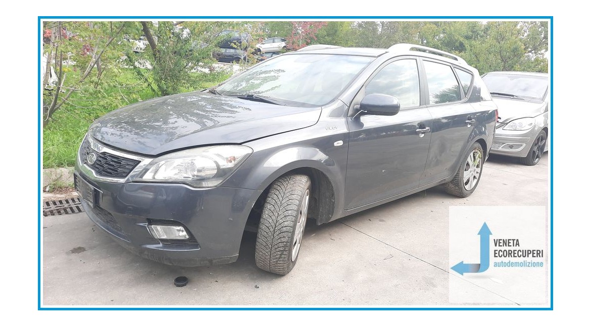 KIA CEE'D  del 2011 parti usate e ricambi