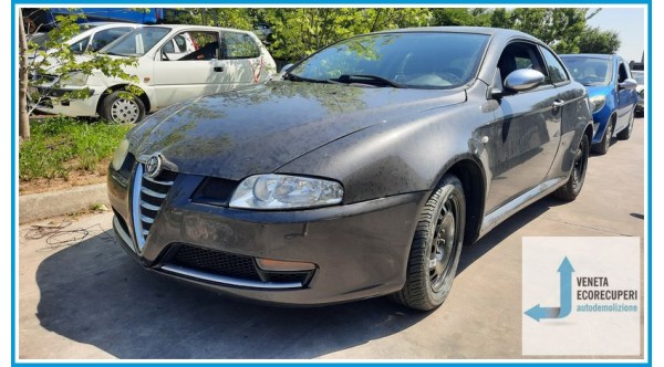 ALFA ROMEO GT X2 del 2005 parti usate e ricambi