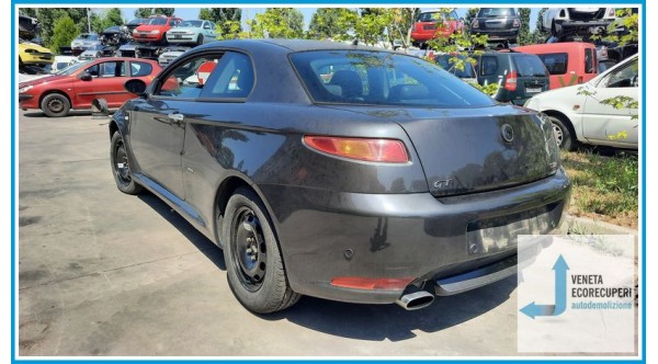 ALFA ROMEO GT X2 del 2005 parti usate e ricambi