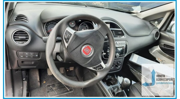 FIAT PUNTO EVO 3J del 2012 parti usate e ricambi