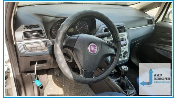 FIAT GRANDE PUNTO 4C del 2009 parti usate e ricambi