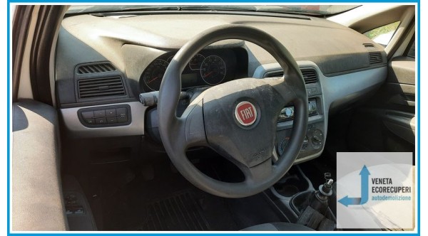 FIAT GRANDE PUNTO 3X del 2009 parti usate e ricambi