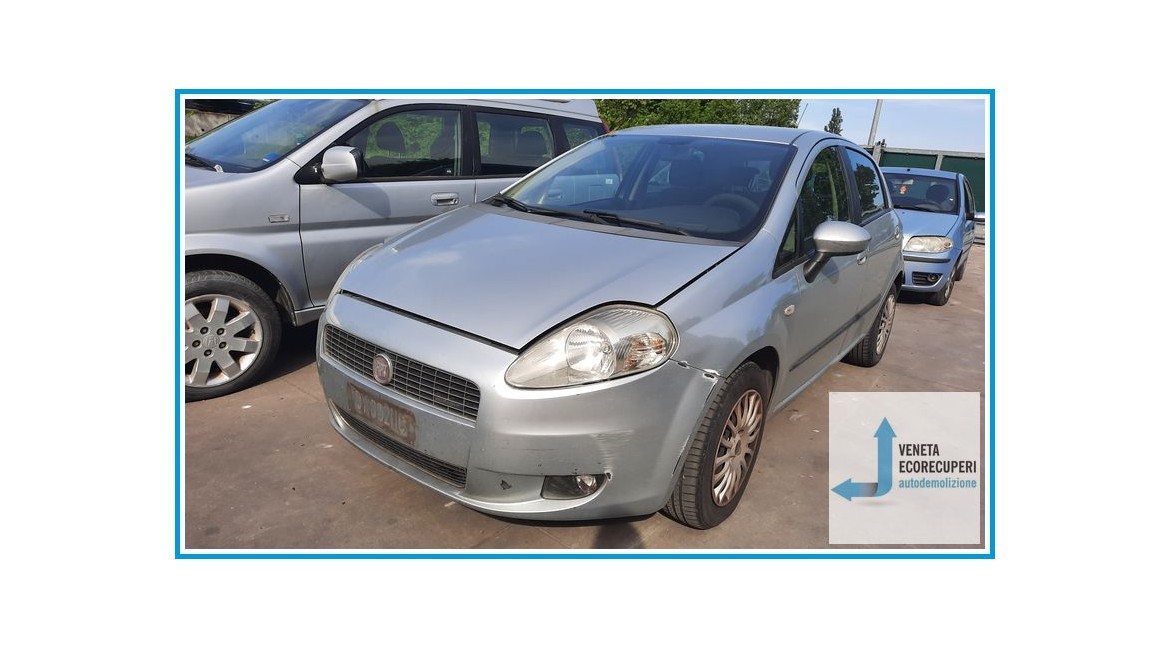 FIAT GRANDE PUNTO 3X del 2009 parti usate e ricambi
