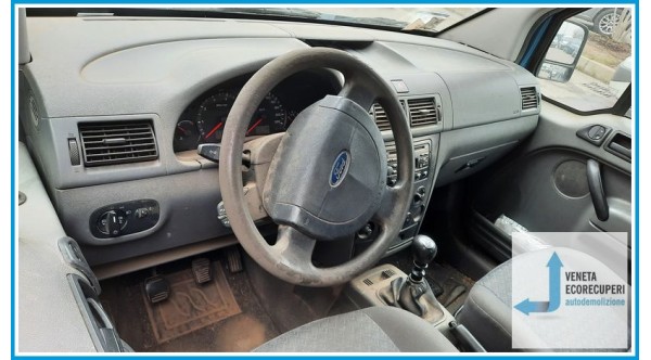 FORD TOURNEO CONNECT TC7 del 2004 parti usate e ricambi
