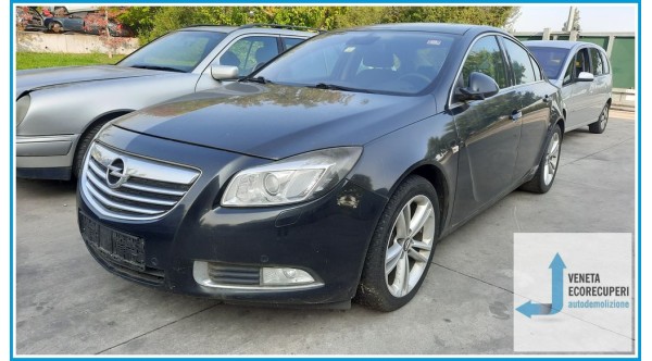 OPEL INSIGNIA G09 del 2009 parti usate e ricambi