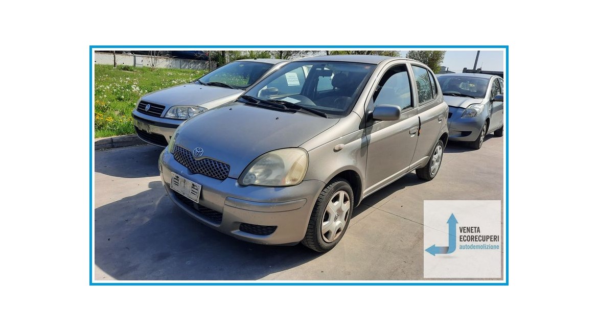 TOYOTA YARIS FRP del 2004 parti usate e ricambi