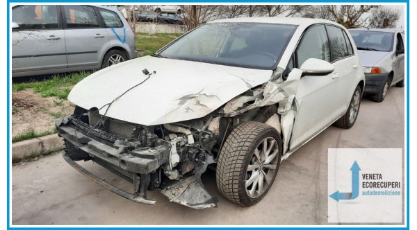 VOLKSWAGEN GOLF  del 2016 parti usate e ricambi