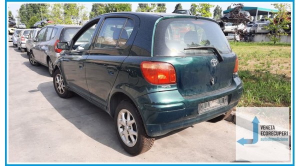 TOYOTA YARIS FRP del 2005 parti usate e ricambi