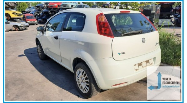 FIAT GRANDE PUNTO 4C del 2009 parti usate e ricambi