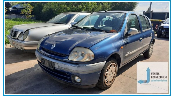 RENAULT CLIO 2a Serie  del 2000 parti usate e ricambi