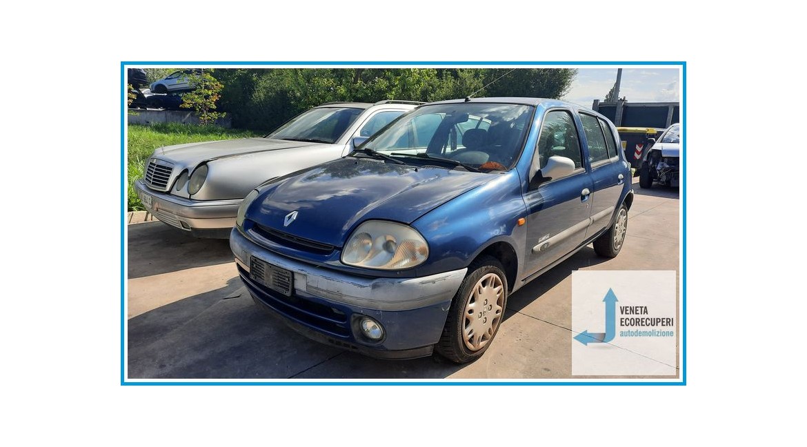 RENAULT CLIO 2a Serie  del 2000 parti usate e ricambi