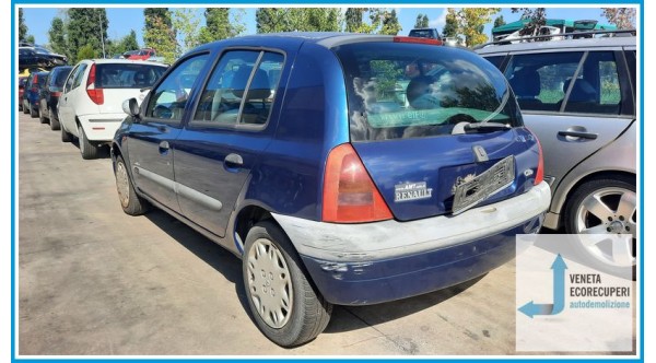 RENAULT CLIO 2a Serie  del 2000 parti usate e ricambi