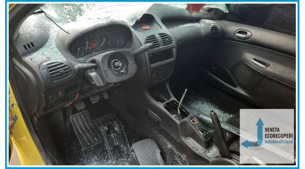 PEUGEOT 206  del 2001 parti usate e ricambi