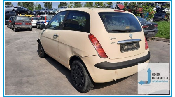 LANCIA YPSILON TE del 2003 parti usate e ricambi