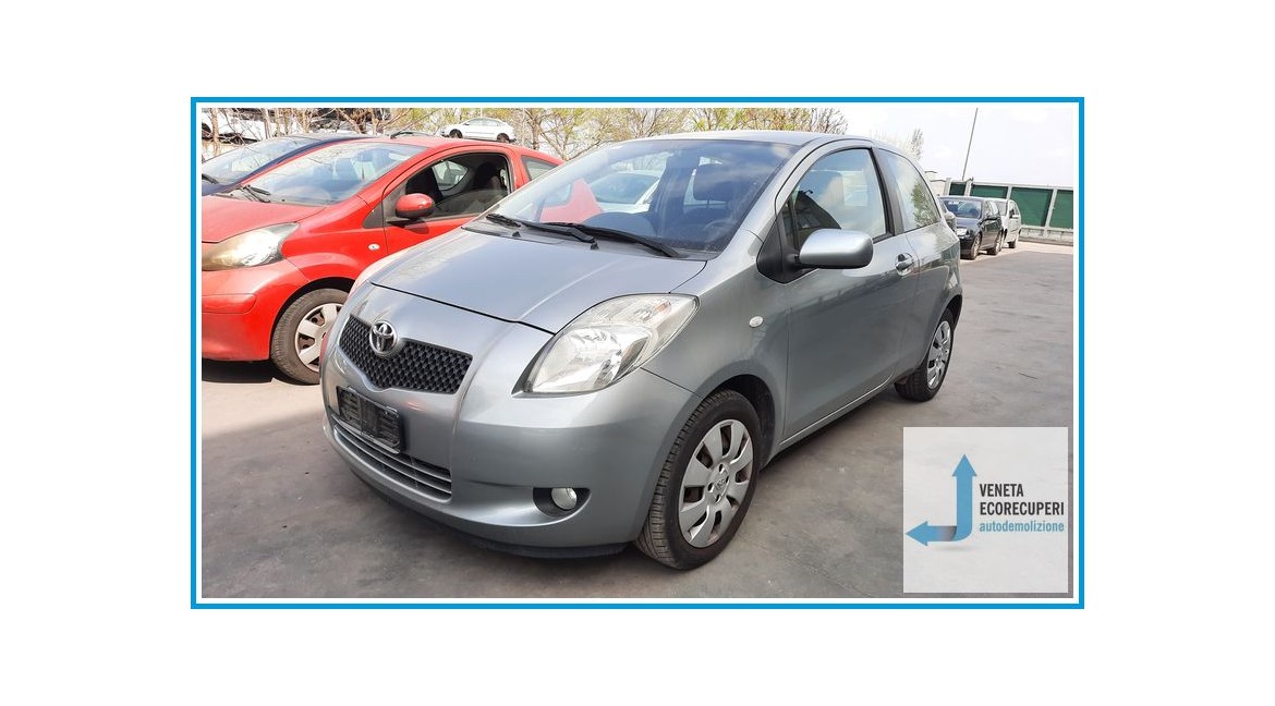 TOYOTA YARIS FRP del 2007 parti usate e ricambi