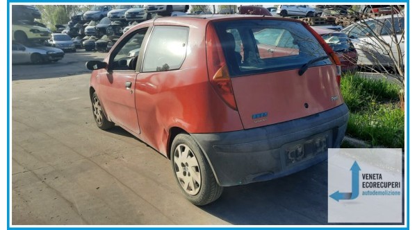 FIAT PUNTO 1N/1P del 2000 parti usate e ricambi