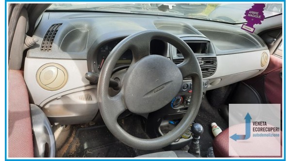 FIAT PUNTO 1N/1P del 2001 parti usate e ricambi