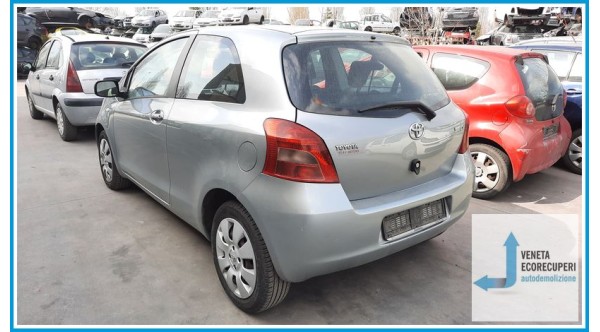 TOYOTA YARIS FRP del 2007 parti usate e ricambi