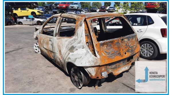 FIAT PUNTO 2U del 2004 parti usate e ricambi
