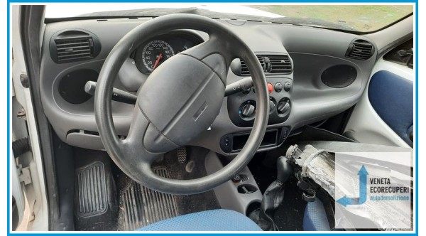 FIAT SEICENTO 1E del 2002 parti usate e ricambi