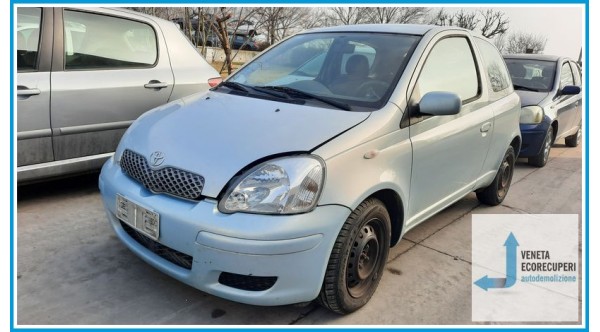 TOYOTA YARIS FRP del 2004 parti usate e ricambi