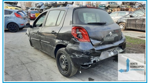 RENAULT CLIO 3a Serie  del 2011 parti usate e ricambi