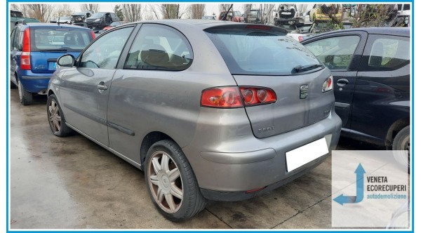 SEAT IBIZA 6L del 2003 parti usate e ricambi - Tipo Motore ASZ