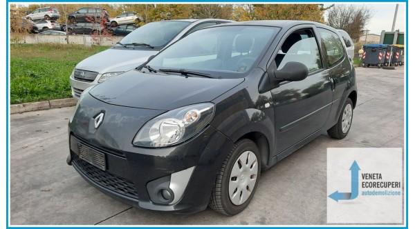 RENAULT TWINGO 2a Serie  del 2009 parti usate e ricambi - Tipo Motore DF7A8