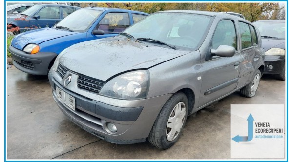 RENAULT CLIO 2a Serie  del 2002 parti usate e ricambi - Tipo Motore D7FG7