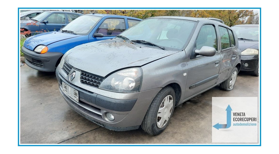RENAULT CLIO 2a Serie  del 2002 parti usate e ricambi - Tipo Motore D7FG7