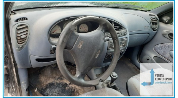 FORD FIESTA DX del 1998 parti usate e ricambi - Tipo Motore DHA