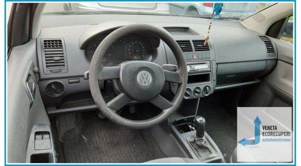 VOLKSWAGEN POLO 9N del 2003 parti usate e ricambi - Tipo Motore AMF