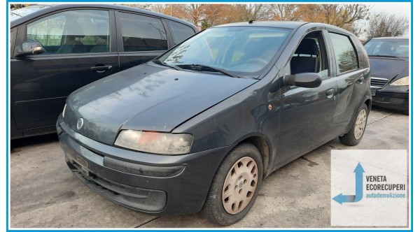 FIAT PUNTO 1N/1P del 2003 parti usate e ricambi - Tipo Motore 188A4000