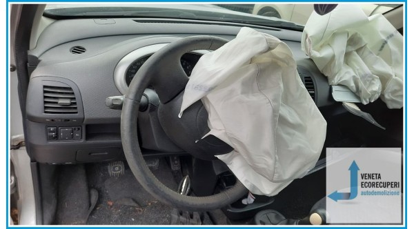 NISSAN MICRA K12E del 2004 parti usate e ricambi - Tipo Motore CR12
