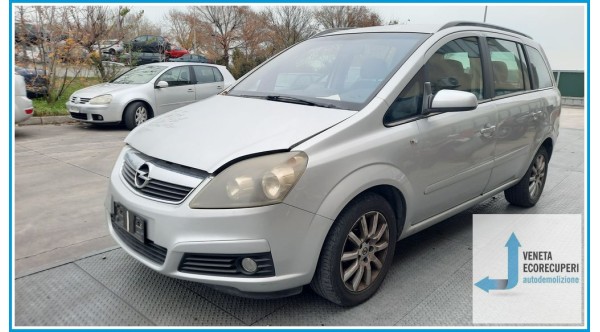 OPEL ZAFIRA A05 del 2006 parti usate e ricambi - Tipo Motore Z16YNG