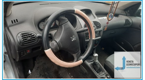 PEUGEOT 206  del 2003 parti usate e ricambi - Tipo Motore 8HX