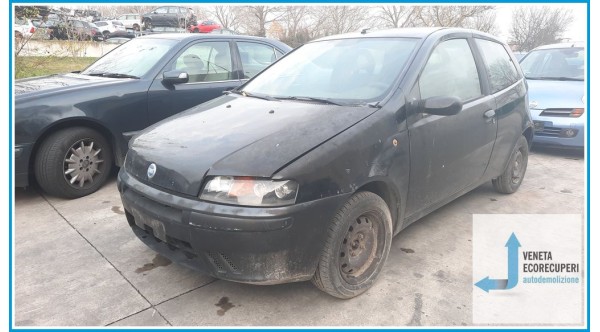 FIAT PUNTO 1N/1P del 2002 parti usate e ricambi - Tipo Motore 188A5000