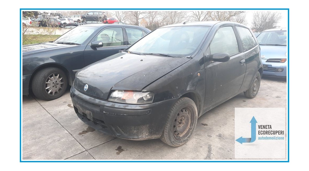 FIAT PUNTO 1N/1P del 2002 parti usate e ricambi - Tipo Motore 188A5000