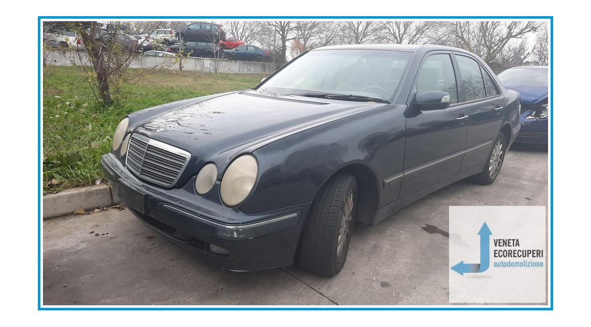MERCEDES-BENZ Classe E W/S210 del 2002 parti usate e ricambi - Tipo Motore 611961