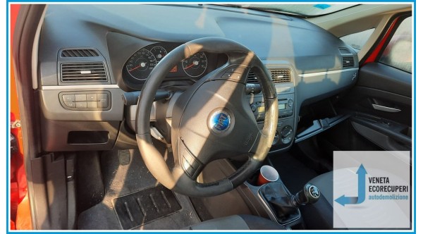 FIAT GRANDE PUNTO 2Y del 2007 parti usate e ricambi - Tipo Motore 199A4000