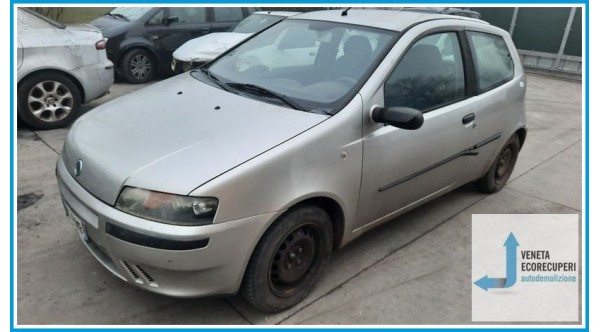 FIAT PUNTO 1N/1P del 2000 parti usate e ricambi - Tipo Motore 188A5000