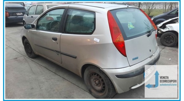 FIAT PUNTO 1N/1P del 2000 parti usate e ricambi - Tipo Motore 188A5000