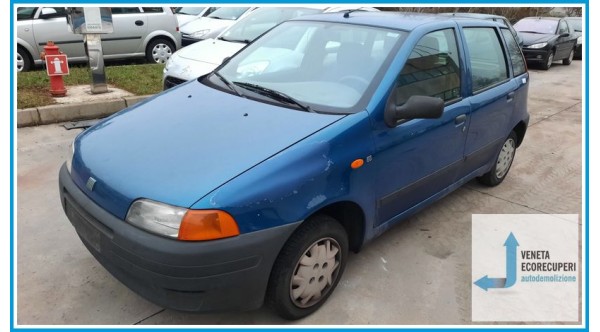 FIAT PUNTO 1a Serie  del 1997 parti usate e ricambi - Tipo Motore 176B2000