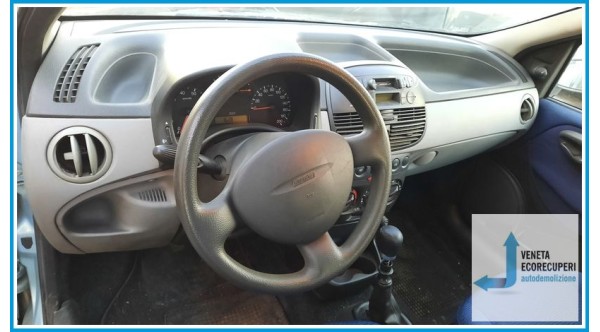 FIAT PUNTO 1N/1P del 2001 parti usate e ricambi - Tipo Motore 188A4000