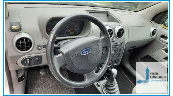 FORD FUSION CBK del 2003 parti usate e ricambi - Tipo Motore FXJA