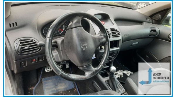 PEUGEOT 206  del 2005 parti usate e ricambi - Tipo Motore NFU
