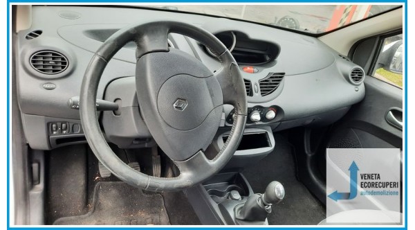 RENAULT TWINGO 2a Serie  del 2009 parti usate e ricambi - Tipo Motore D4FJ7